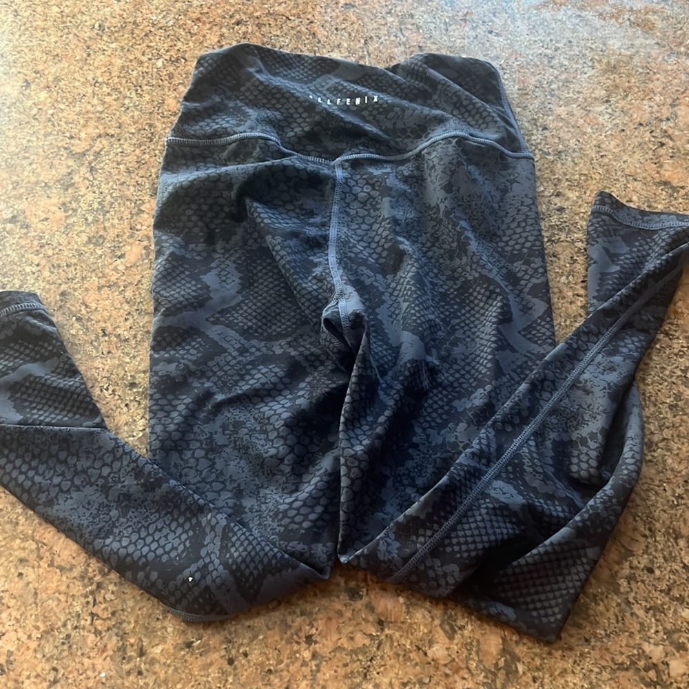 Leggings - Picture 2 of 3